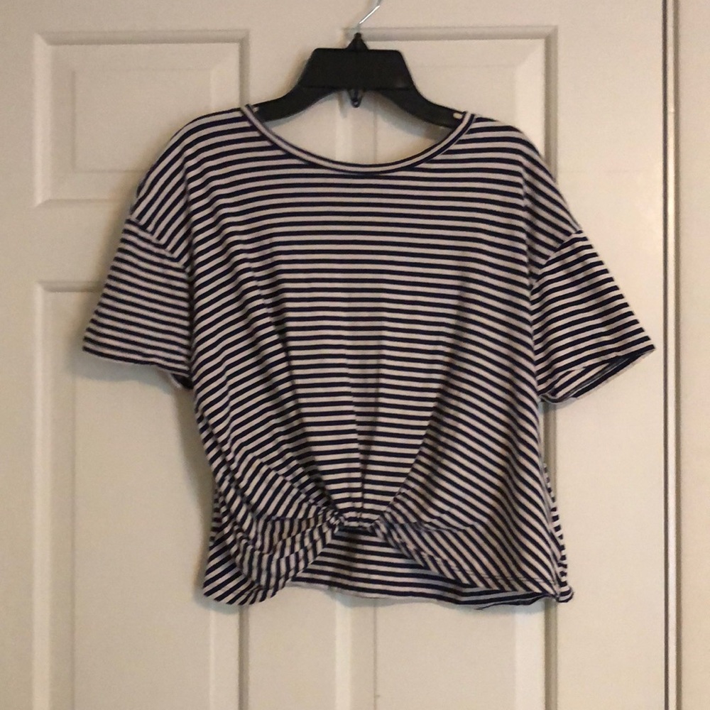 Black and White Striped Knotted T-shirt